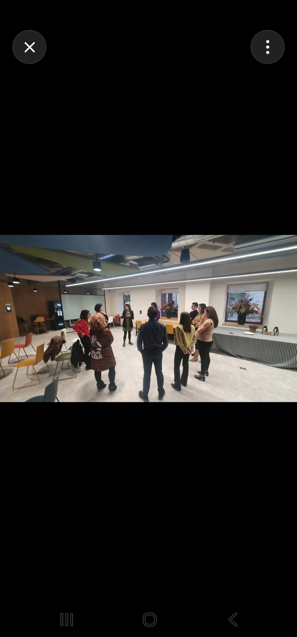 Roda de conversa em ambiente corporativo